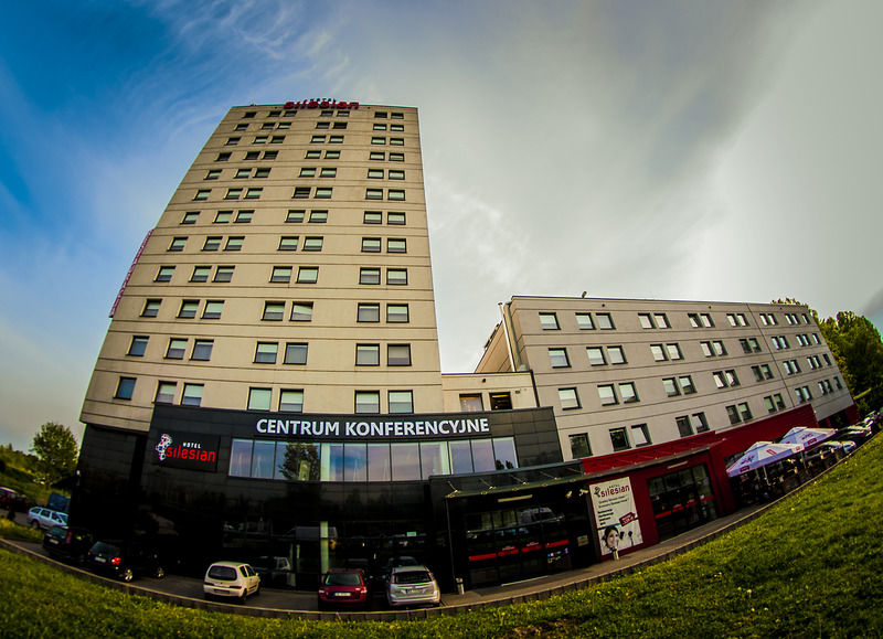 Economy Silesian Hotel Катовице Екстериор снимка