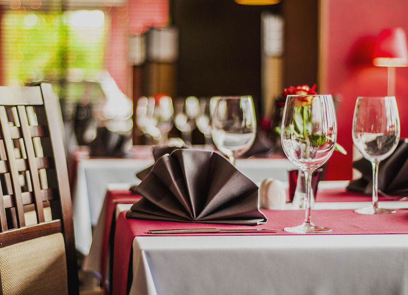 Economy Silesian Hotel Катовице Екстериор снимка